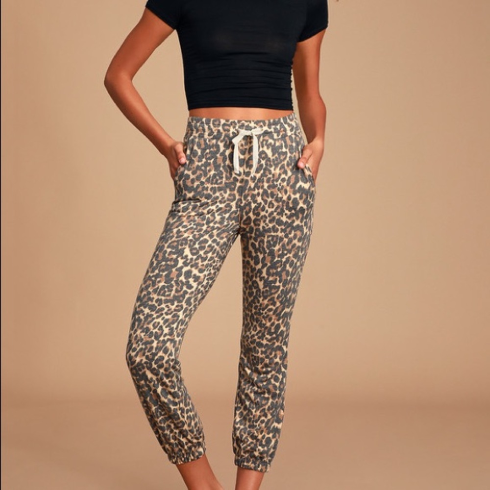 Lulu’s Leopard Joggers